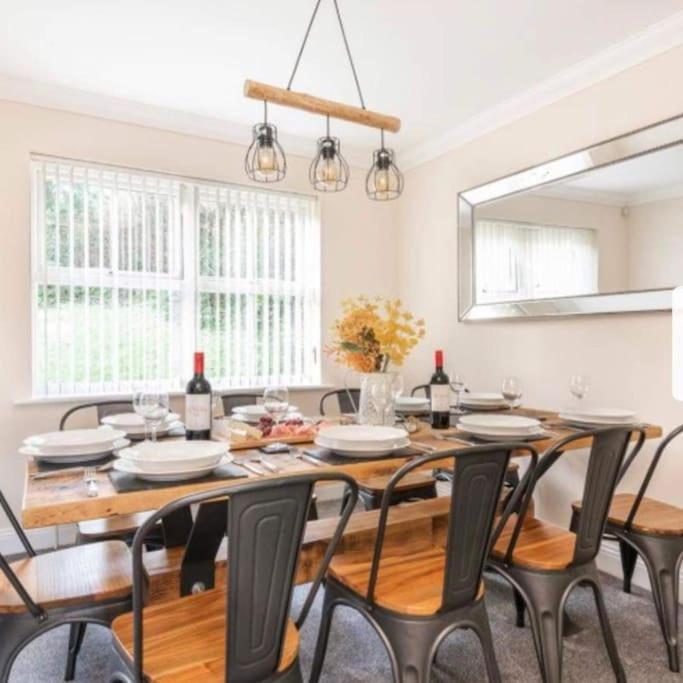 Beautiful Large Property, Sleeps 9 Walking Distance To The Sea , Beaches And Restaurants Fantastic Interior Lyme Regis Luaran gambar