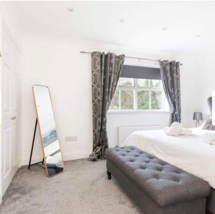 Beautiful Large Property, Sleeps 9 Walking Distance To The Sea , Beaches And Restaurants Fantastic Interior Lyme Regis Luaran gambar