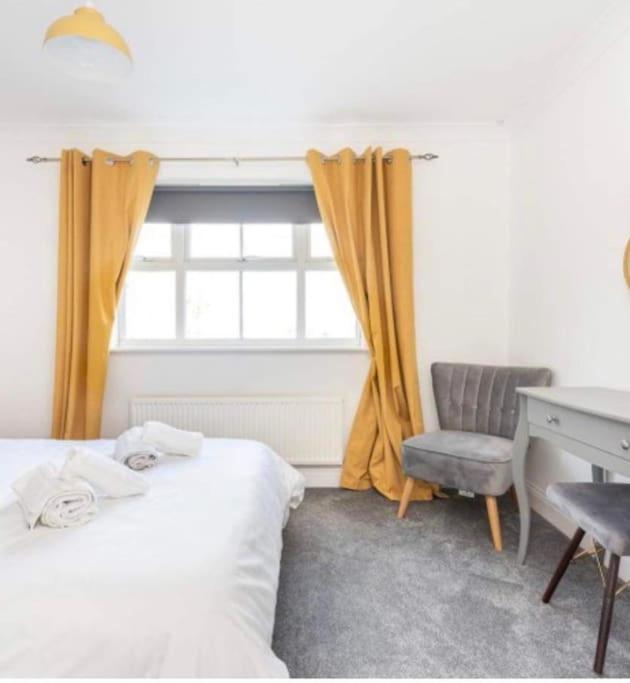 Beautiful Large Property, Sleeps 9 Walking Distance To The Sea , Beaches And Restaurants Fantastic Interior Lyme Regis Luaran gambar